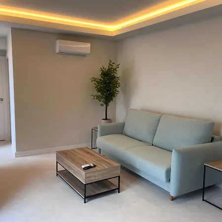 アパート Corazon 23 *